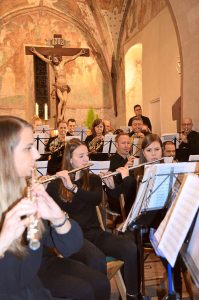 Musikverein spielt weihnachtliches Konzert in der Kirche